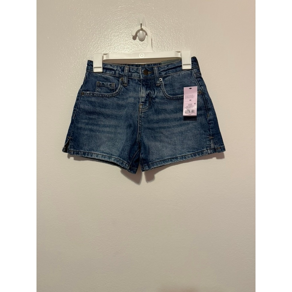 Wild Fable Womens Mid-Rise Midi Denim Shorts Medium Wash Blue 00 4 Inch Inseam
